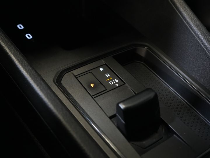 Volkswagen Caddy Cargo Furgone Maxi 2.0 TDI 125 CV DSG Aut. Riscaldamento autonomo/ Gancio di traino rimovibile/ Sedili riscaldabili/ Aria condizionata/ Cruise control/ Telecamera/ PDC