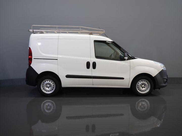 Opel Combo Furgoneta 1.3 CDTi 95 CV EURO6/ NL Auto/ Techo solar/ Aire acondicionado/ Control de crucero/ PDC