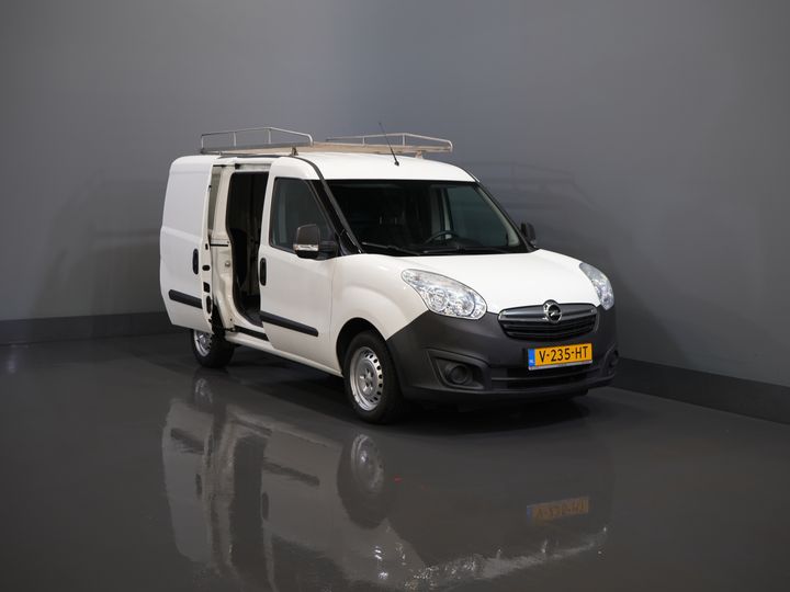 Opel Combo Furgoneta 1.3 CDTi 95 CV EURO6/ NL Auto/ Techo solar/ Aire acondicionado/ Control de crucero/ PDC