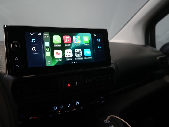 Toyota PROACE CITY Van 1.5 130 к.с. Авт. L2 BPM БЕЗКОШТОВНО! LED/ Віртуальний кокпіт/ 3 чол./ Carplay/ Камера/ Клімат/ PDC/ Круїз