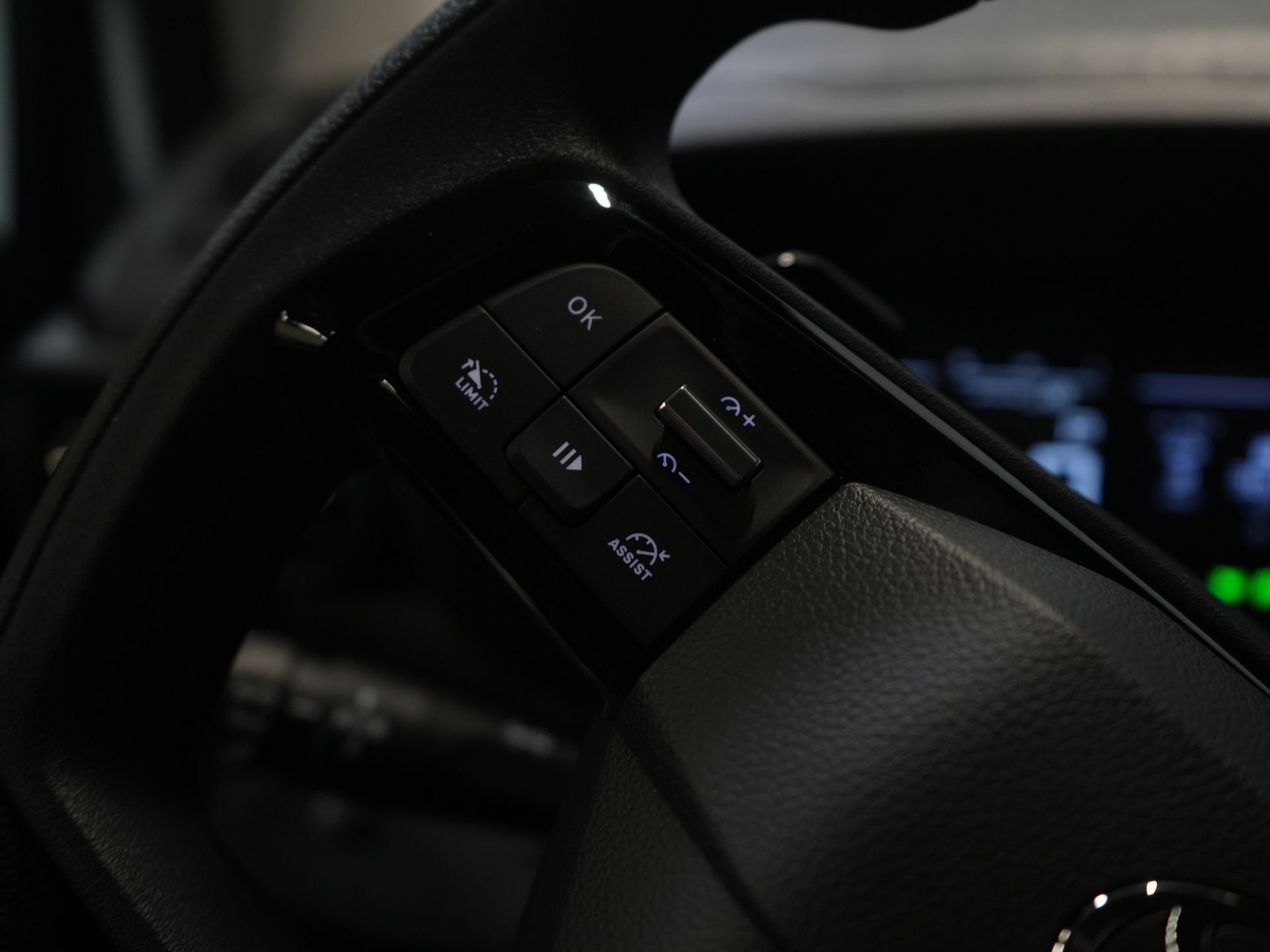 Toyota PROACE CITY Van 1.5 130 к.с. Авт. L2 BPM БЕЗКОШТОВНО! LED/ Віртуальний кокпіт/ 3 чол./ Carplay/ Камера/ Клімат/ PDC/ Круїз