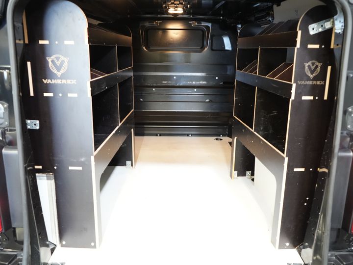 Opel Vivaro Bestelbus 2.0 HDi 145 pk Aut. L2 BPM VRIJ! NL Auto/ Carplay/ Cruise/ Camera/ Navi/ Trekhaak