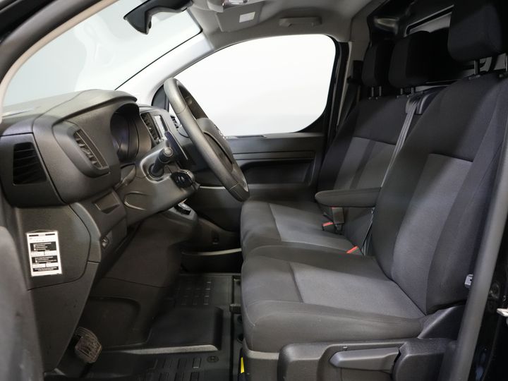 Opel Vivaro Bestelbus 2.0 HDi 145 pk Aut. L2 BPM VRIJ! NL Auto/ Carplay/ Cruise/ Camera/ Navi/ Trekhaak