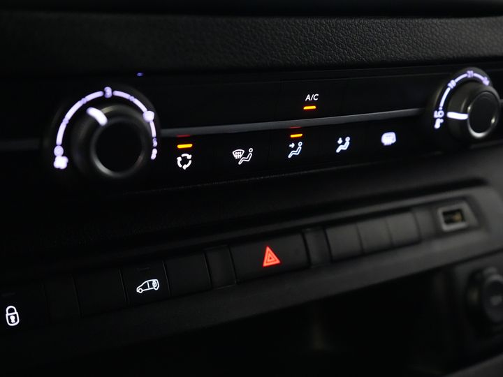 Opel Vivaro Bestelbus 2.0 HDi 145 pk Aut. L2 BPM VRIJ! NL Auto/ Carplay/ Cruise/ Camera/ Navi/ Trekhaak