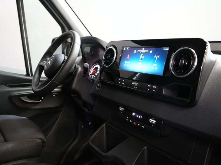 Mercedes-Benz Sprinter Bestelbus 317 CDI Aut. L2H2 BPM VRIJ! Gev.Stoel/ 270 Gr.Deuren/ Stoelverw./ Navi/ Camera/ Cruise/ Airco/ DAB