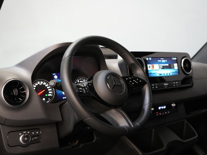 Mercedes-Benz Sprinter Furgon 317 Aut. L2H2 Bez podatku BPM! LED/ Podgrzewane fotele/ Nawigacja/ Kamera/ Wykończenie drewniane/ Tempomat