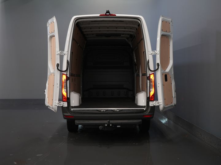 Mercedes-Benz Sprinter Van 317 Aut. L2H2 BPM ¡GRATIS! 3.5t Towbar/ LED/ 270 Gr.Doors/ Gev.Stoel/ Stoelverw./ Navi/ Camera/ PDC/ Carpenter/ Cruise