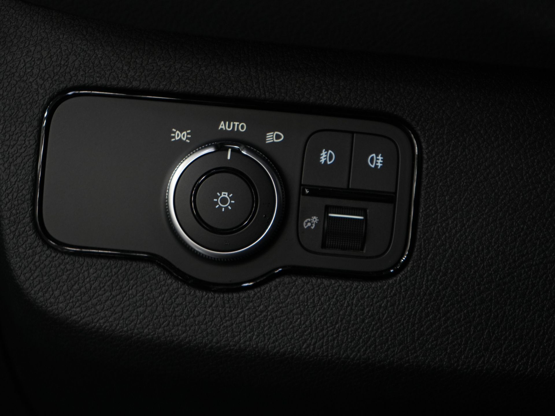 Mercedes-Benz Sprinter Furgon 317 Aut. L2H2 Bez podatku BPM! LED/ Podgrzewane fotele/ Nawigacja/ Kamera/ Wykończenie drewniane/ Tempomat