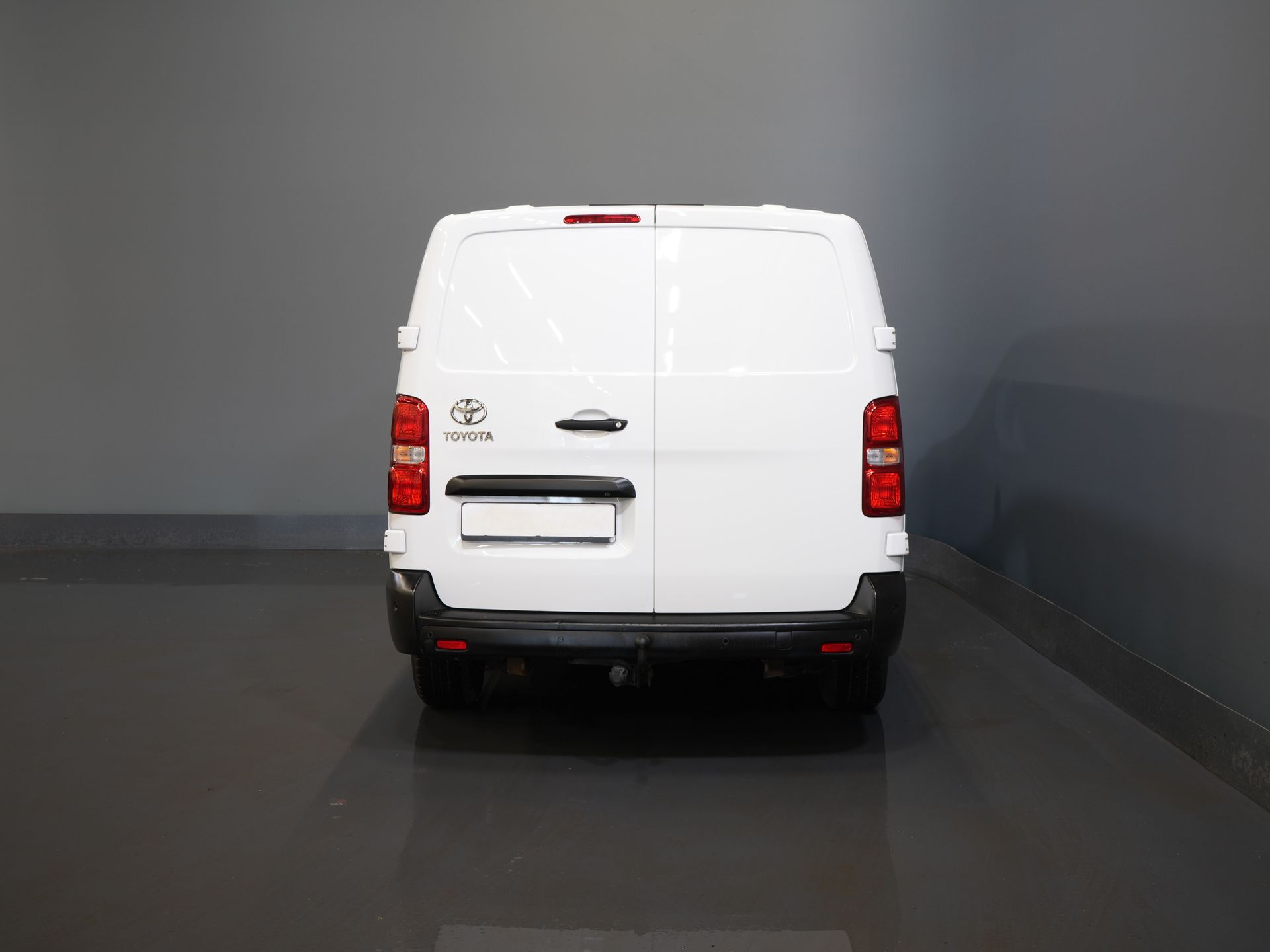 Toyota ProAce Worker Van 2.0 145 к.с. L3 Підігрів підставки/ Підігрів сидінь/ Carplay/ Камера/ PDC/ Круїз/ Фаркоп/ Кондиціонер