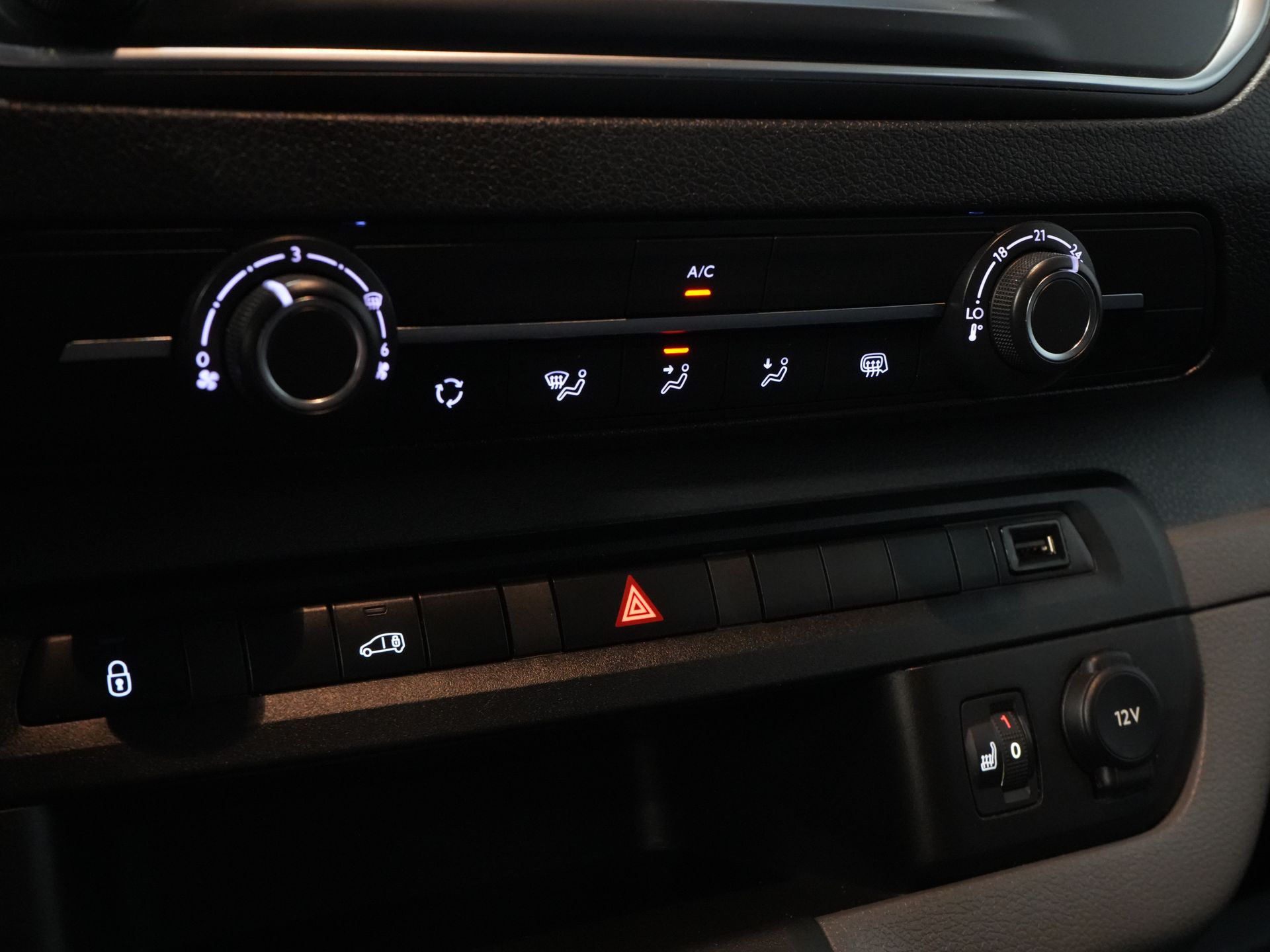Toyota ProAce Worker Van 2.0 145 к.с. L3 Підігрів підставки/ Підігрів сидінь/ Carplay/ Камера/ PDC/ Круїз/ Фаркоп/ Кондиціонер