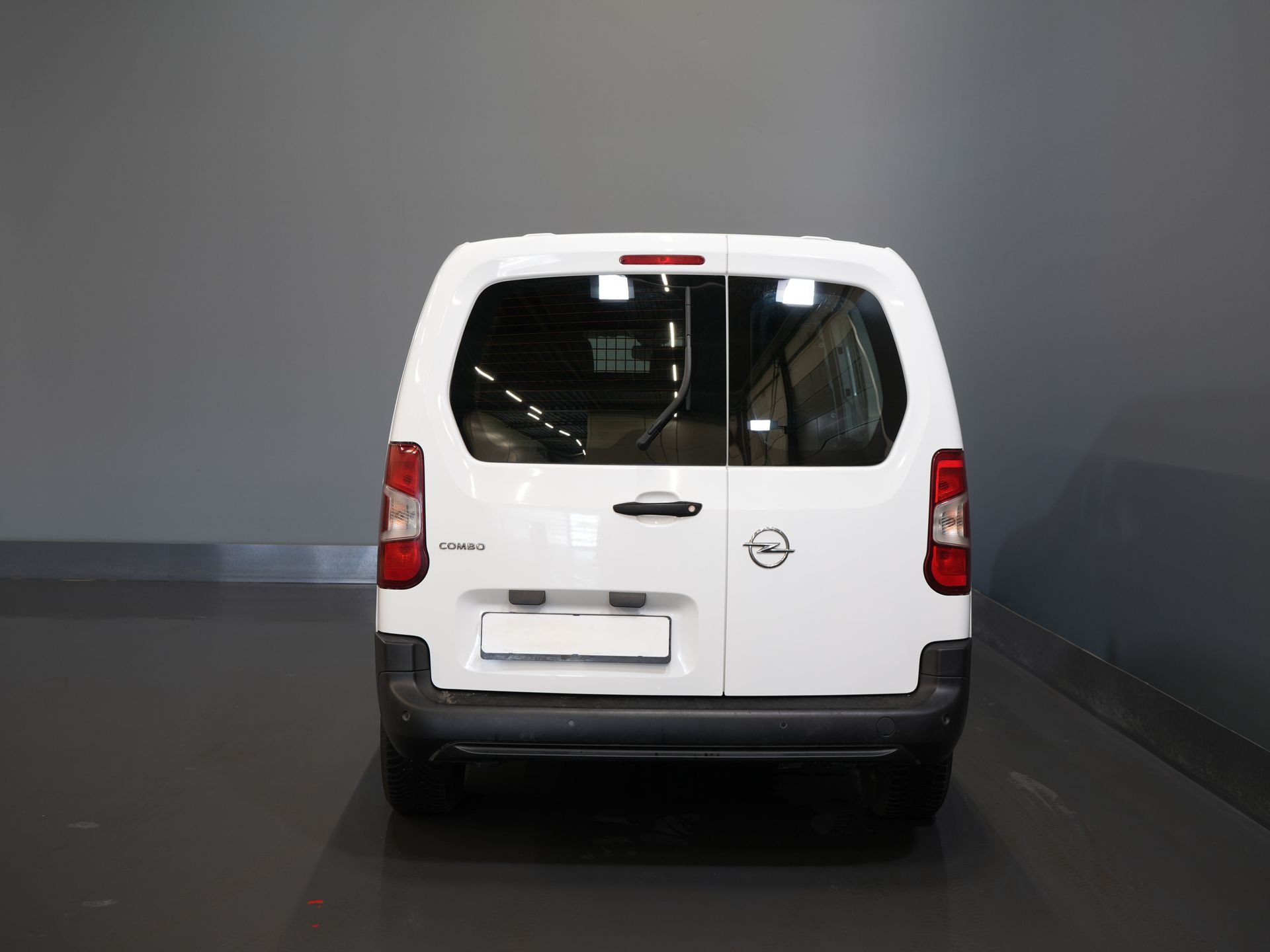 Opel Combo Bestelbus 1.5D 100 pk L2 BPM VRIJ! 3 Pers./ Airco/ Cruise/ PDC