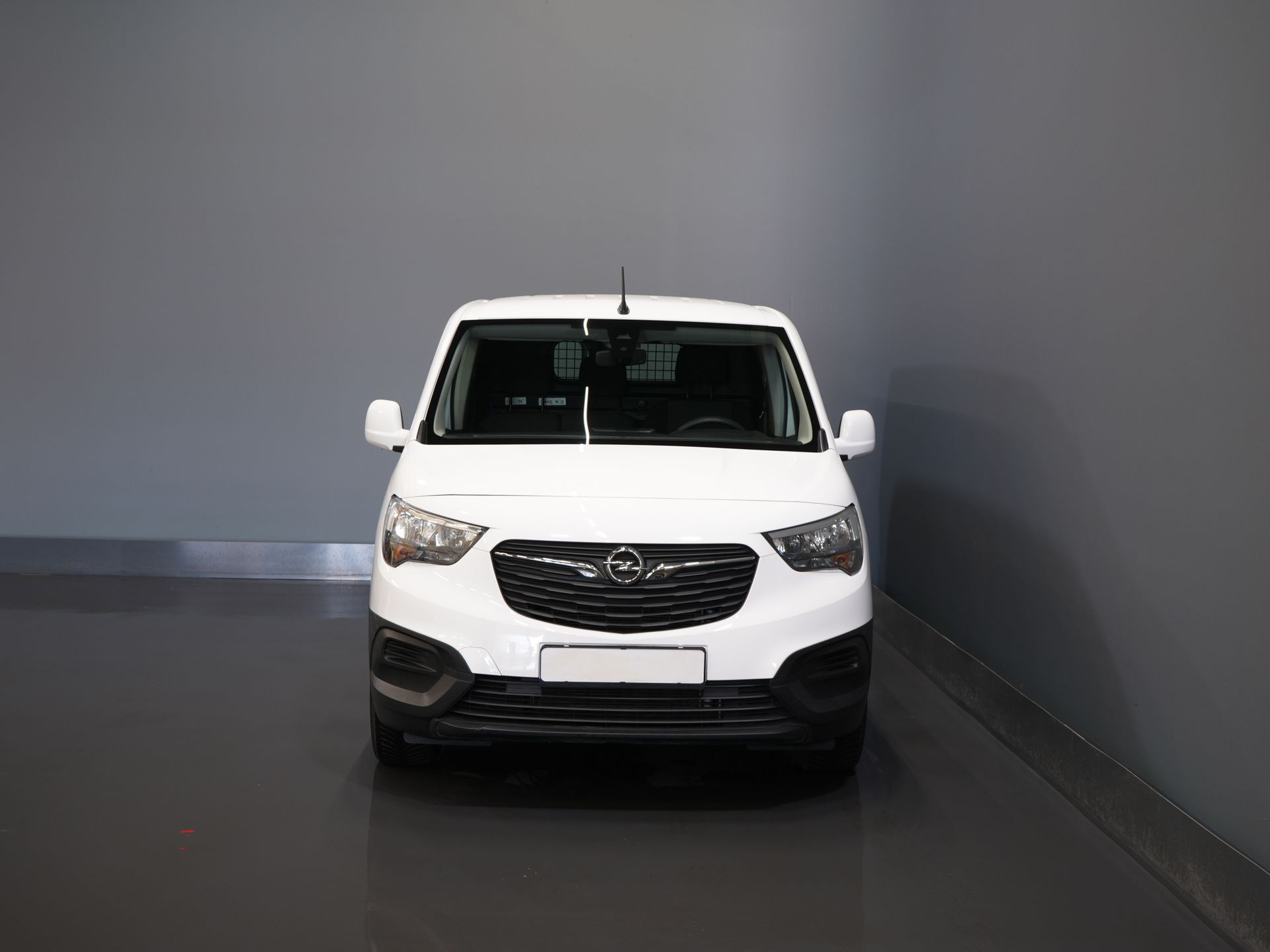 Opel Combo Bestelbus 1.5D 100 pk L2 BPM VRIJ! 3 Pers./ Airco/ Cruise/ PDC