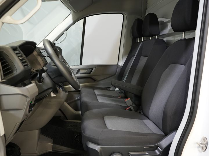 Volkswagen Crafter Bakwagen 35 2.0 TDI 180 pk DSG Aut. BPM VRIJ! 350x208x210 Laadklep/ Spoiler/ Navi/ Carplay/ Camera/ Airco