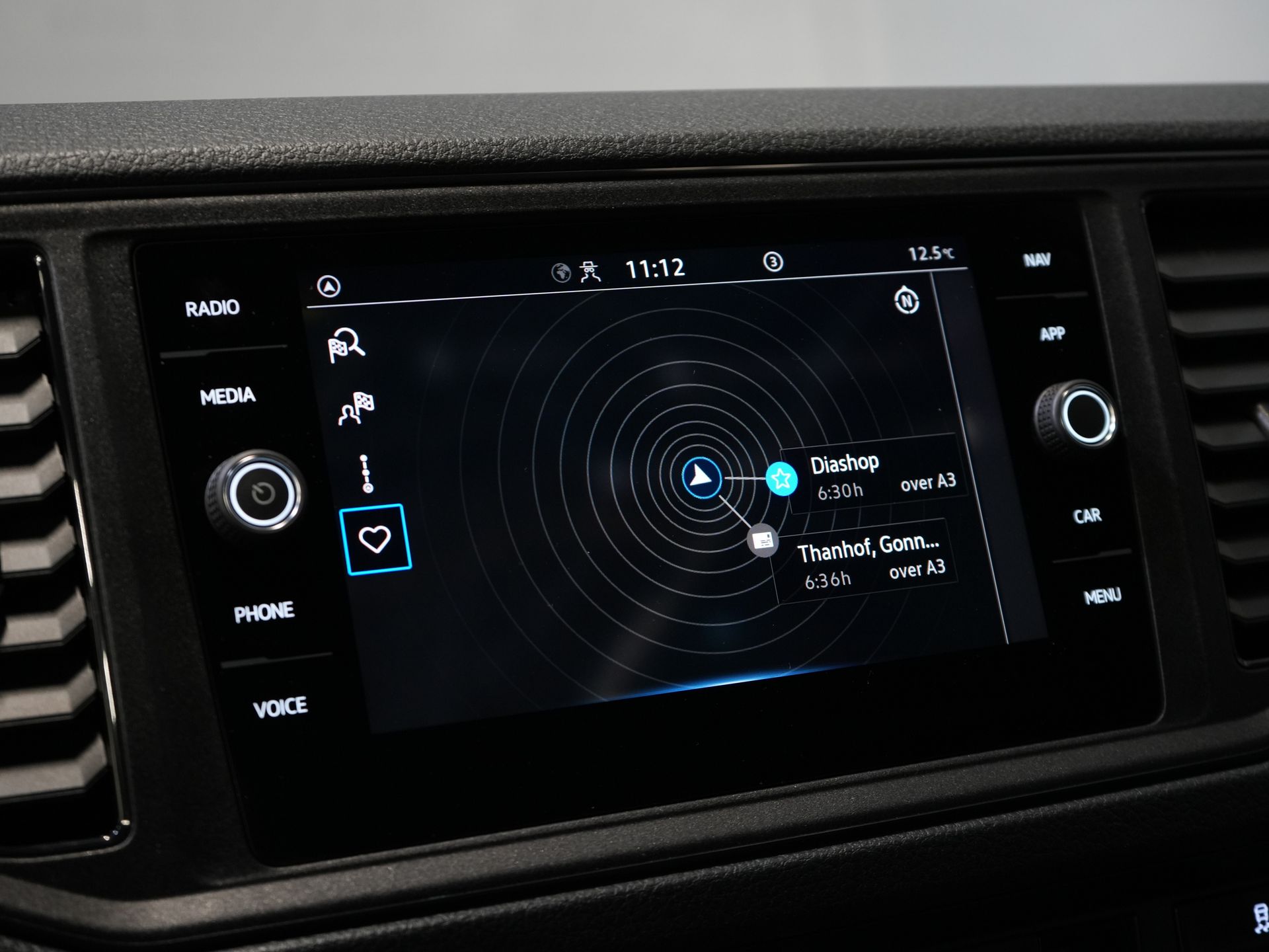 Volkswagen Crafter Bakwagen 35 2.0 TDI 180 pk DSG Aut. BPM VRIJ! 350x208x210 Laadklep/ Spoiler/ Navi/ Carplay/ Camera/ Airco