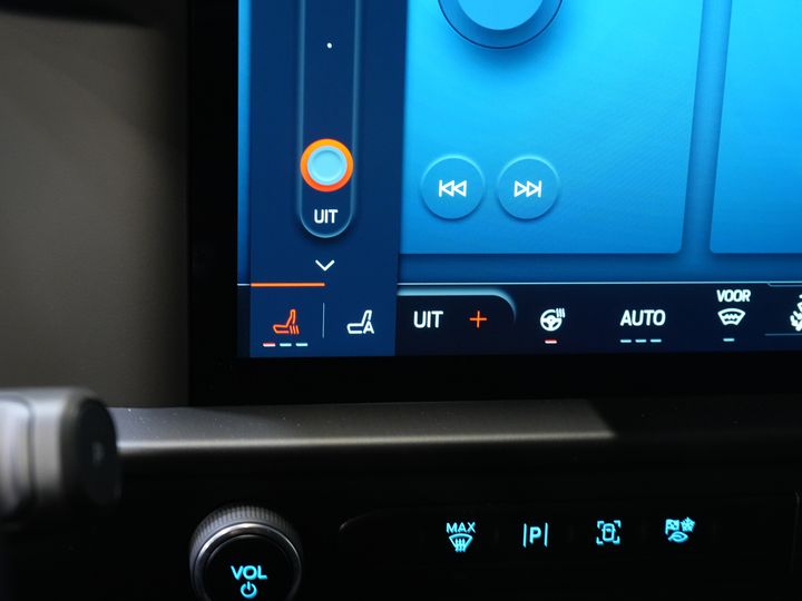 Ford E-Transit Custom Bestelbus Trend 65 kWh 330 km WLTP Garantie t/m 2029/ LED/ Standkachel/ Snellader/ 2.3t Trekverm./ Stuurverw./ Stoelverw./ Carplay/ Camera