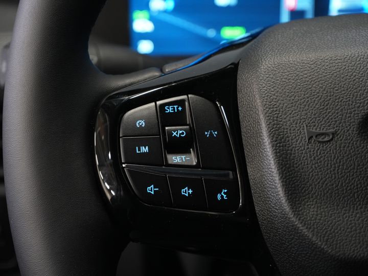 Ford E-Transit Custom Bestelbus Trend 65 kWh 330 km WLTP Garantie t/m 2029/ LED/ Standkachel/ Snellader/ 2.3t Trekverm./ Stuurverw./ Stoelverw./ Carplay/ Camera