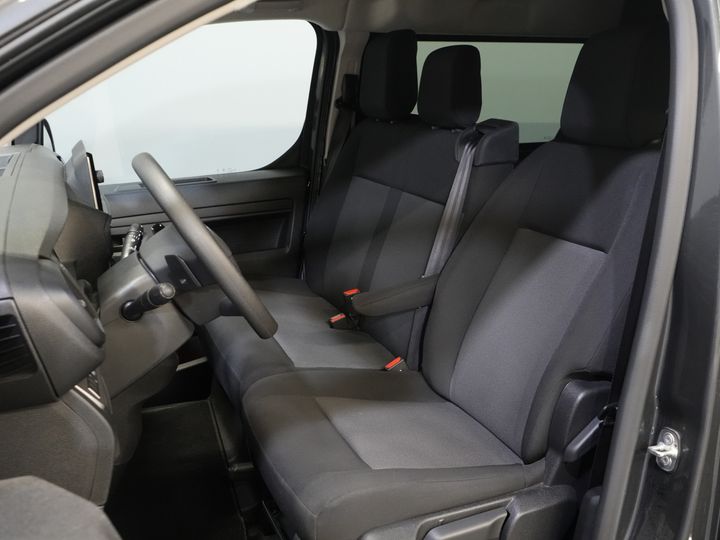 Peugeot Expert Van 2.0 HDi 145 CP Aut DC Double Cab 6 Pers./ Navi/ Carplay/ Camera/ PDC/ Cruise/ Airco