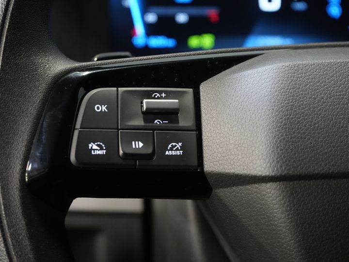 Peugeot Expert Van 2.0 HDi 145 CP Aut DC Double Cab 6 Pers./ Navi/ Carplay/ Camera/ PDC/ Cruise/ Airco