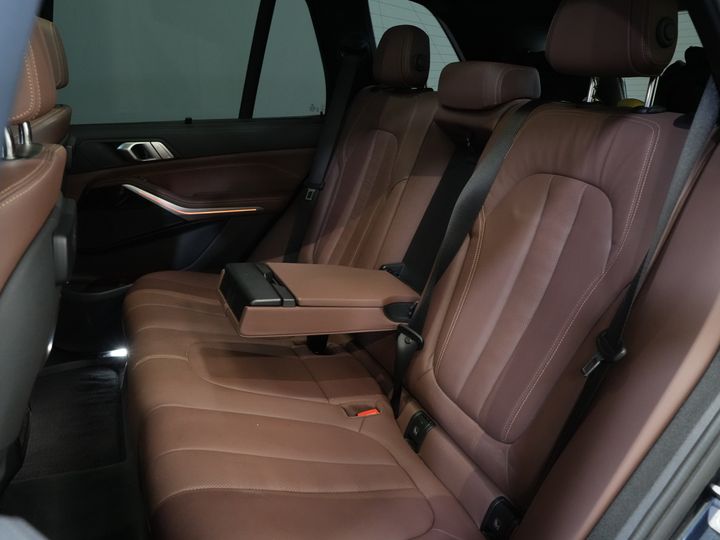 BMW X5 SUV xDrive45e High Executive MPack/ Pano/ Memory/ Seatvent./ Elek.Valve/ Elek.Towbar/ Leather/ Adapt.Cruise/ 21