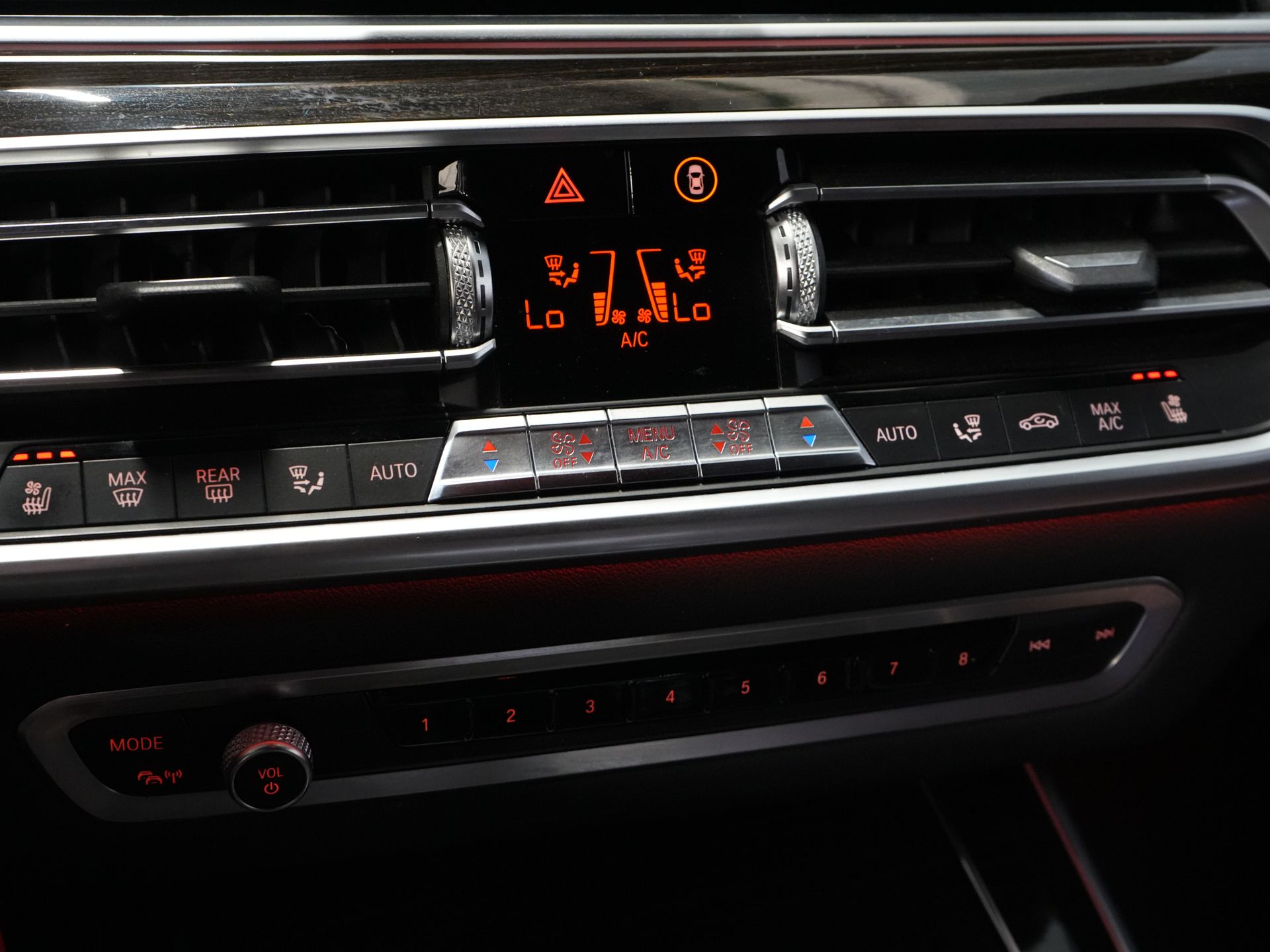 BMW X5 SUV xDrive45e High Executive MPack/ Pano/ Memory/ Seatvent./ Elek.Valve/ Elek.Towbar/ Leather/ Adapt.Cruise/ 21