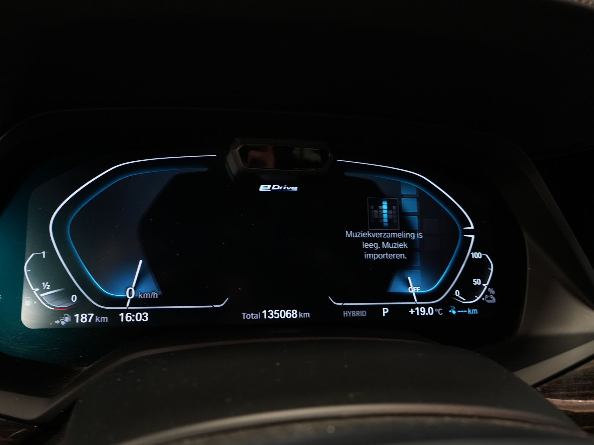 BMW X5 SUV xDrive45e High Executive MPack/ Pano/ Memory/ Seatvent./ Elek.Valve/ Elek.Towbar/ Leather/ Adapt.Cruise/ 21