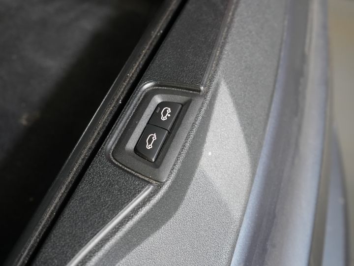 BMW X5 SUV xDrive45e High Executive MPack/ Pano/ Memory/ Seatvent./ Elek.Valve/ Elek.Towbar/ Leather/ Adapt.Cruise/ 21