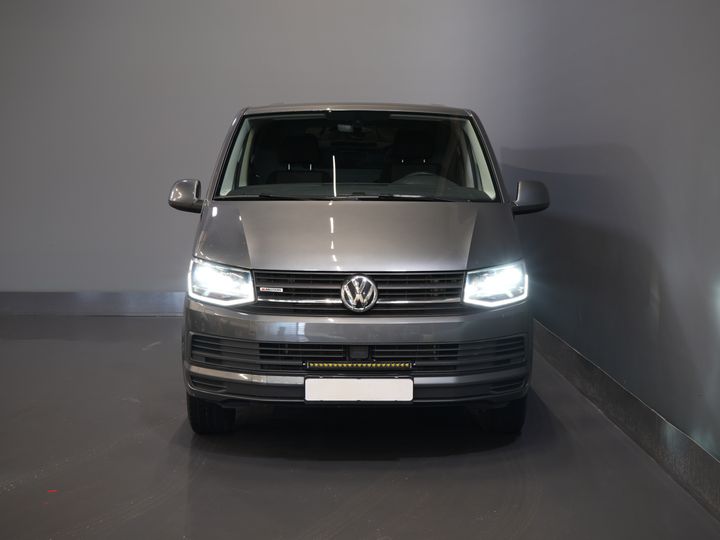 Volkswagen Transporter Van 2.0 TDI 150 к.с. DSG Aut. 4Motion L2 BPM БЕЗКОШТОВНО! 4х4/ 2х зсувні двері/ LED/ Адапт. Круїз/ Сигналізація/ Підігрів сидінь/ LMV/ Камера/ Кондиціонер