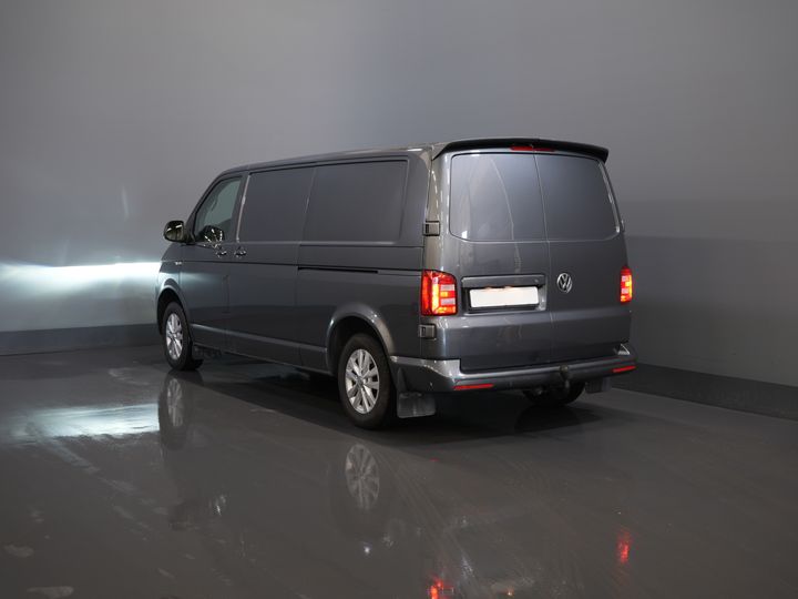 Volkswagen Transporter Van 2.0 TDI 150 к.с. DSG Aut. 4Motion L2 BPM БЕЗКОШТОВНО! 4х4/ 2х зсувні двері/ LED/ Адапт. Круїз/ Сигналізація/ Підігрів сидінь/ LMV/ Камера/ Кондиціонер