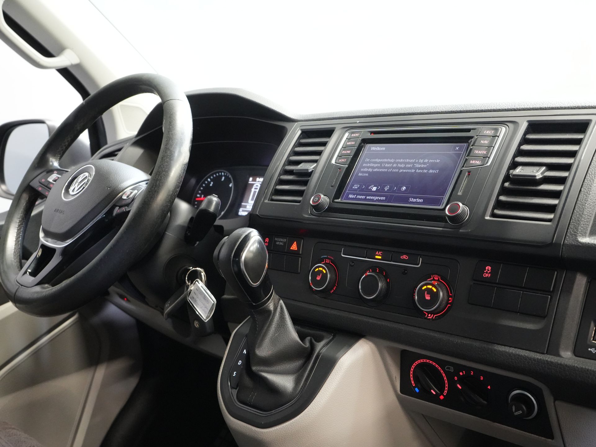 Volkswagen Transporter Bestelbus 2.0 TDI 150 pk DSG Aut. 4Motion L2 BPM VRIJ! 4x4/ 2x Schuifdeur/ LED/ Adapt. Cruise/ Alarm/ Stoelverw./ LMV/ Camera/ Airco