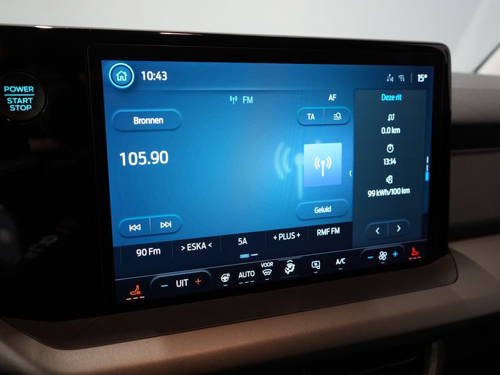 Ford Courier Bestelbus E-Transit Limited 44 kWh 292 km WLTP Garantie/ Snellader/ Adapt.Cruise/ Stoelverw./ Stuurverw./ Carplay/ Camera/ Climate/ PDC/ L