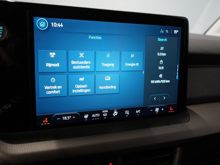 Ford Courier Bestelbus E-Transit Limited 44 kWh 292 km WLTP Garantie/ Snellader/ Adapt.Cruise/ Stoelverw./ Stuurverw./ Carplay/ Camera/ Climate/ PDC/ L