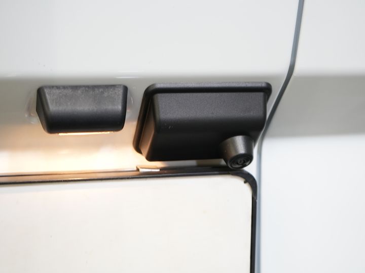 Ford Transit Custom Bestelbus 2.0 TDCI 136 pk Aut. L2 Trend BPM VRIJ! LED/ Carplay/ Camera/ Climate/ PDC/ Cruise