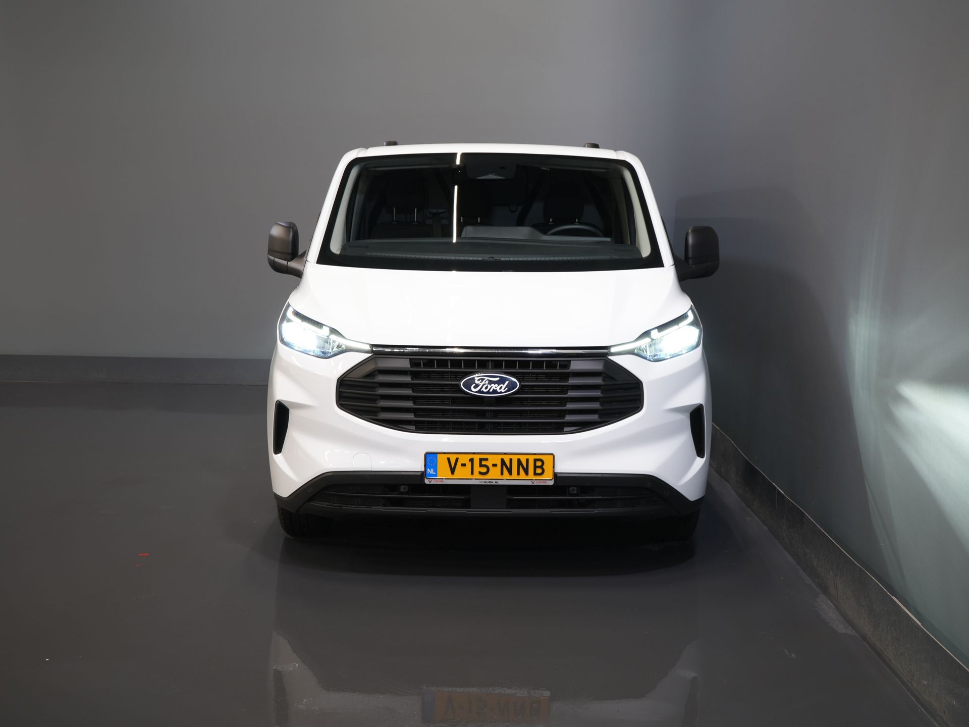 Ford Transit Custom Bestelbus 2.0 TDCI 136 pk Aut. L2 Trend BPM VRIJ! LED/ Carplay/ Camera/ Climate/ PDC/ Cruise