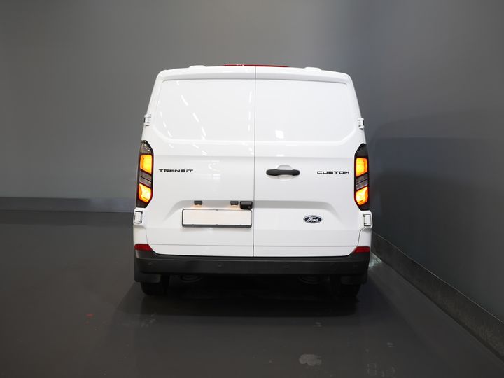 Ford Transit Custom Bestelbus 2.0 TDCI 136 pk Aut. L2 Trend BPM VRIJ! LED/ Carplay/ Camera/ Climate/ PDC/ Cruise