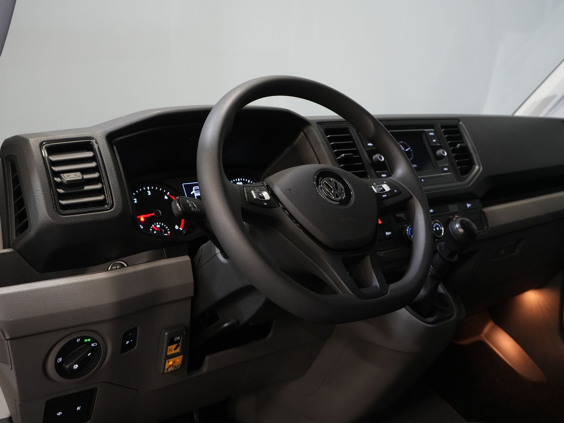 Volkswagen Crafter Carrocería abierta 50 165 CV Effer 352S Gancho de remolque/ Grúa/ Autokran/ Toma de fuerza/ Carrocería abierta/ Doble aire