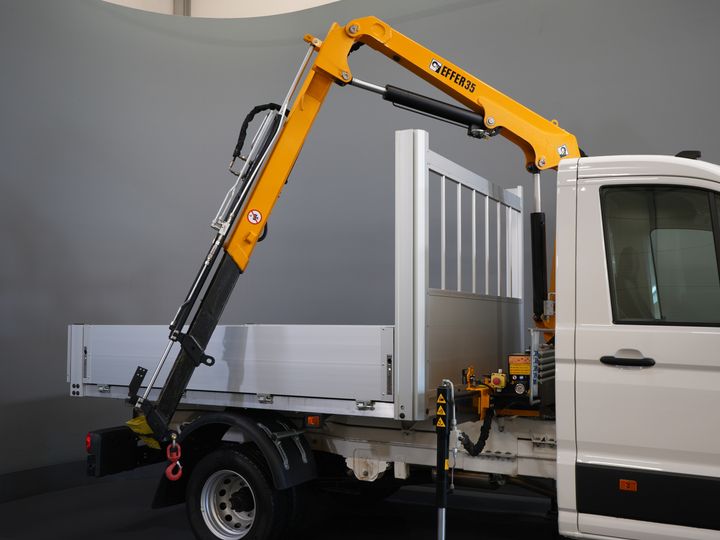 Volkswagen Crafter Carrocería abierta 50 165 CV Effer 352S Gancho de remolque/ Grúa/ Autokran/ Toma de fuerza/ Carrocería abierta/ Doble aire