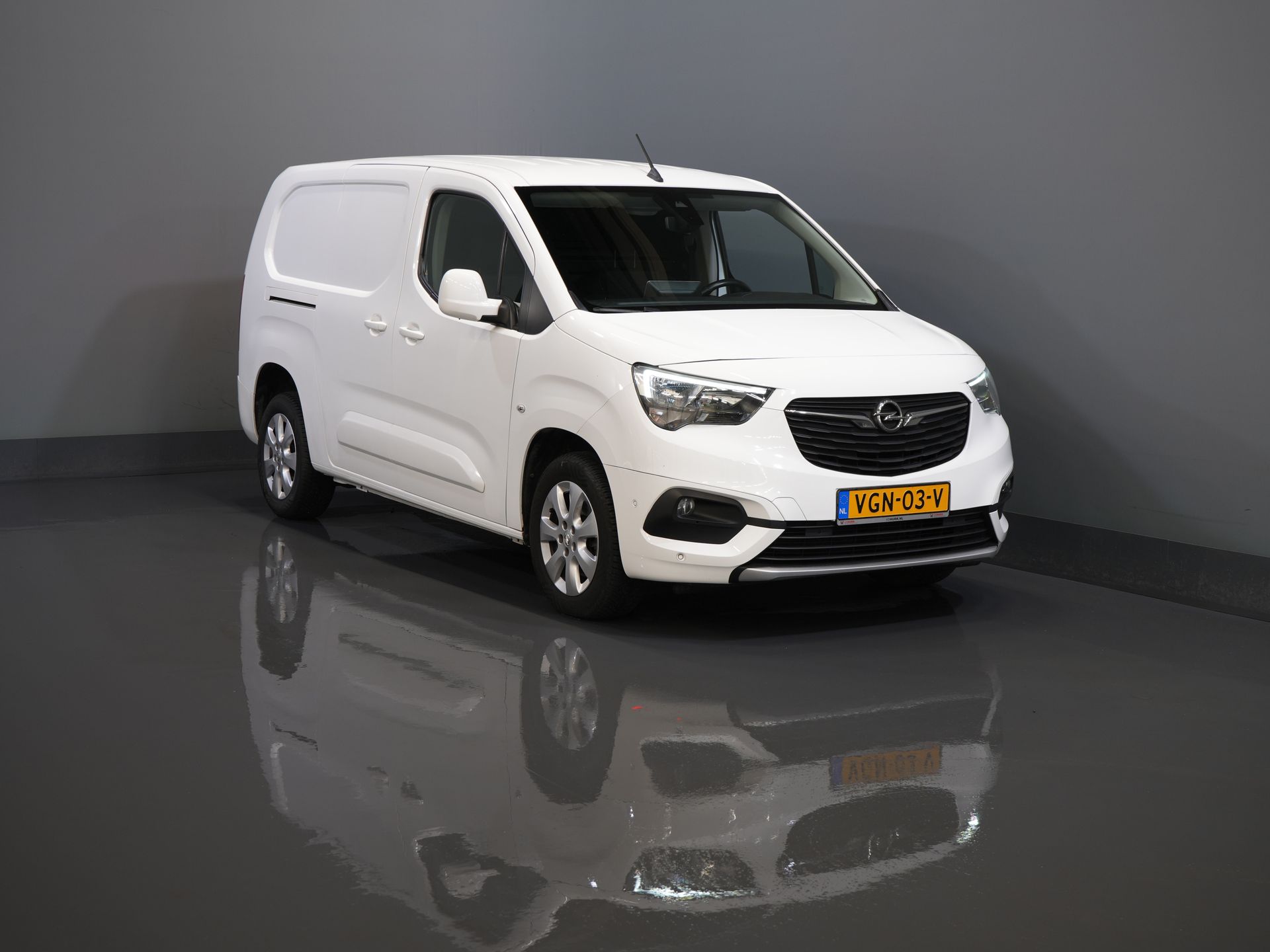 Opel Combo Van 1.5D 130 к.с. Авт. L2 BPM БЕЗКОШТОВНО! DB-ремінь V.V/ NL-автомат/ Carplay/ клімат/ LMV/ камера/ PDC