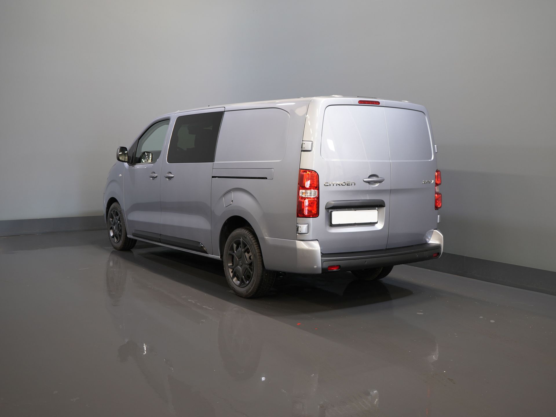 Citroën Jumpy Van 2.0 HDI 180 hp Aut. L3 DC Double Cab BPM FREE! 6 Pers./ 2x Sliding door/ Carplay/ Navi/ Camera/ Cruise/ Airco