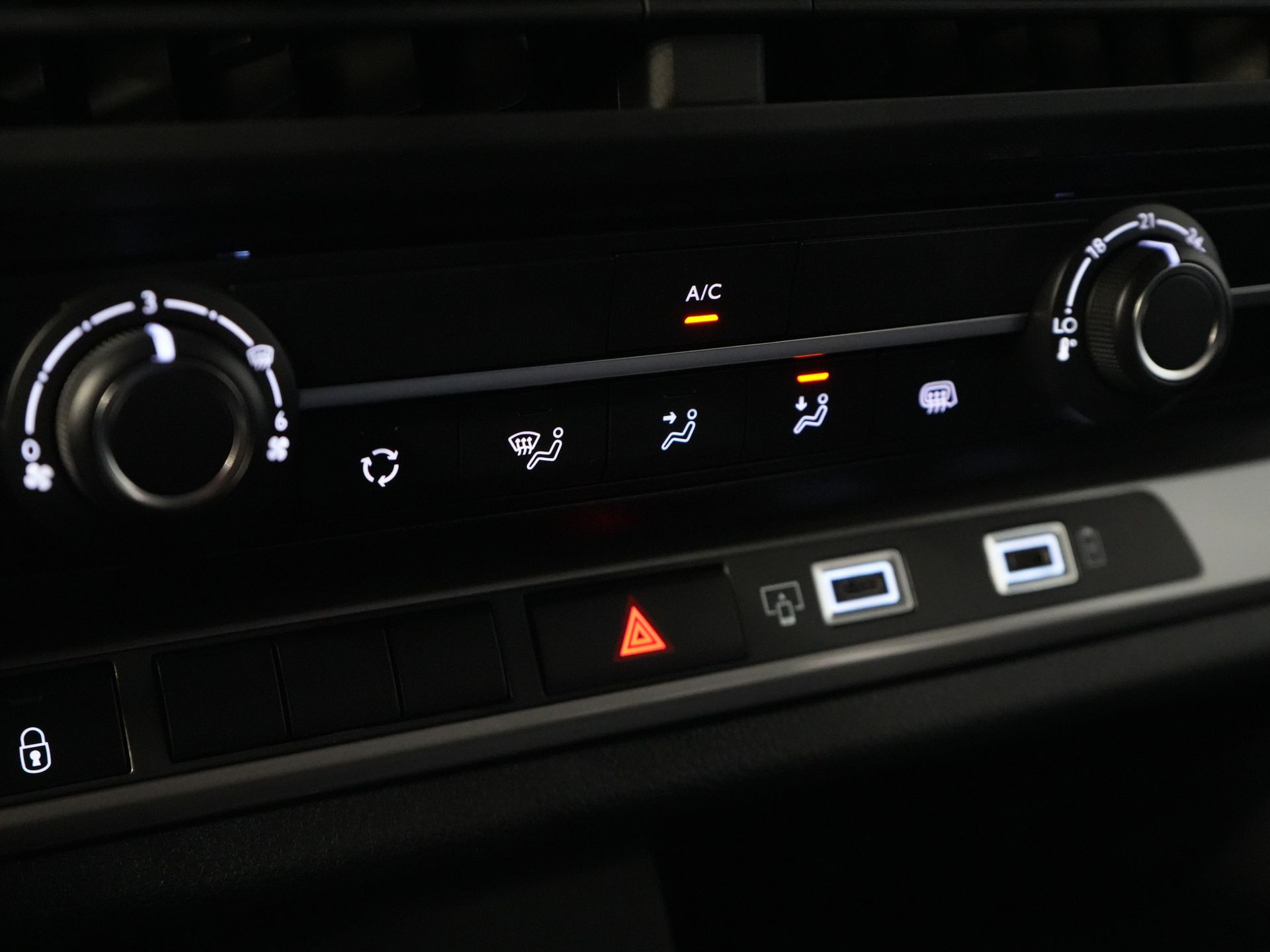 Citroën Jumpy Van 2.0 HDI 180 hp Aut. L3 DC Double Cab BPM FREE! 6 Pers./ 2x Sliding door/ Carplay/ Navi/ Camera/ Cruise/ Airco