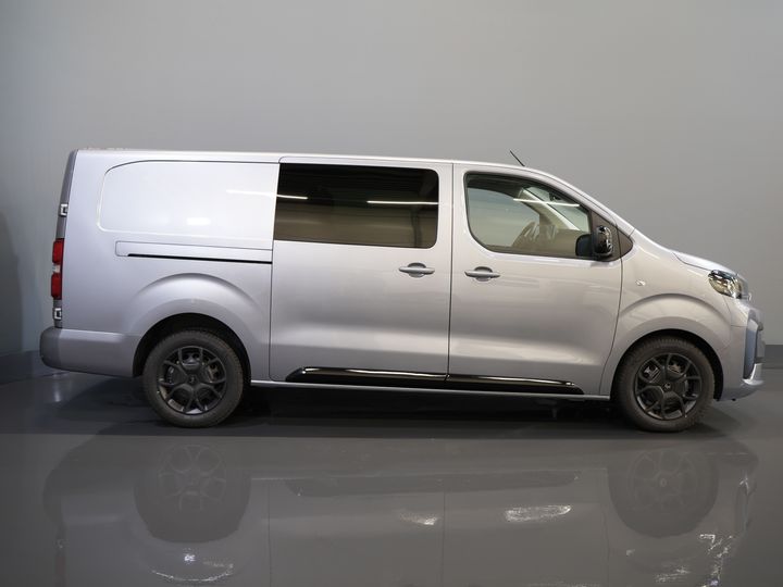 Citroën Jumpy Van 2.0 HDI 180 hp Aut. L3 DC Double Cab BPM FREE! 6 Pers./ 2x Sliding door/ Carplay/ Navi/ Camera/ Cruise/ Airco