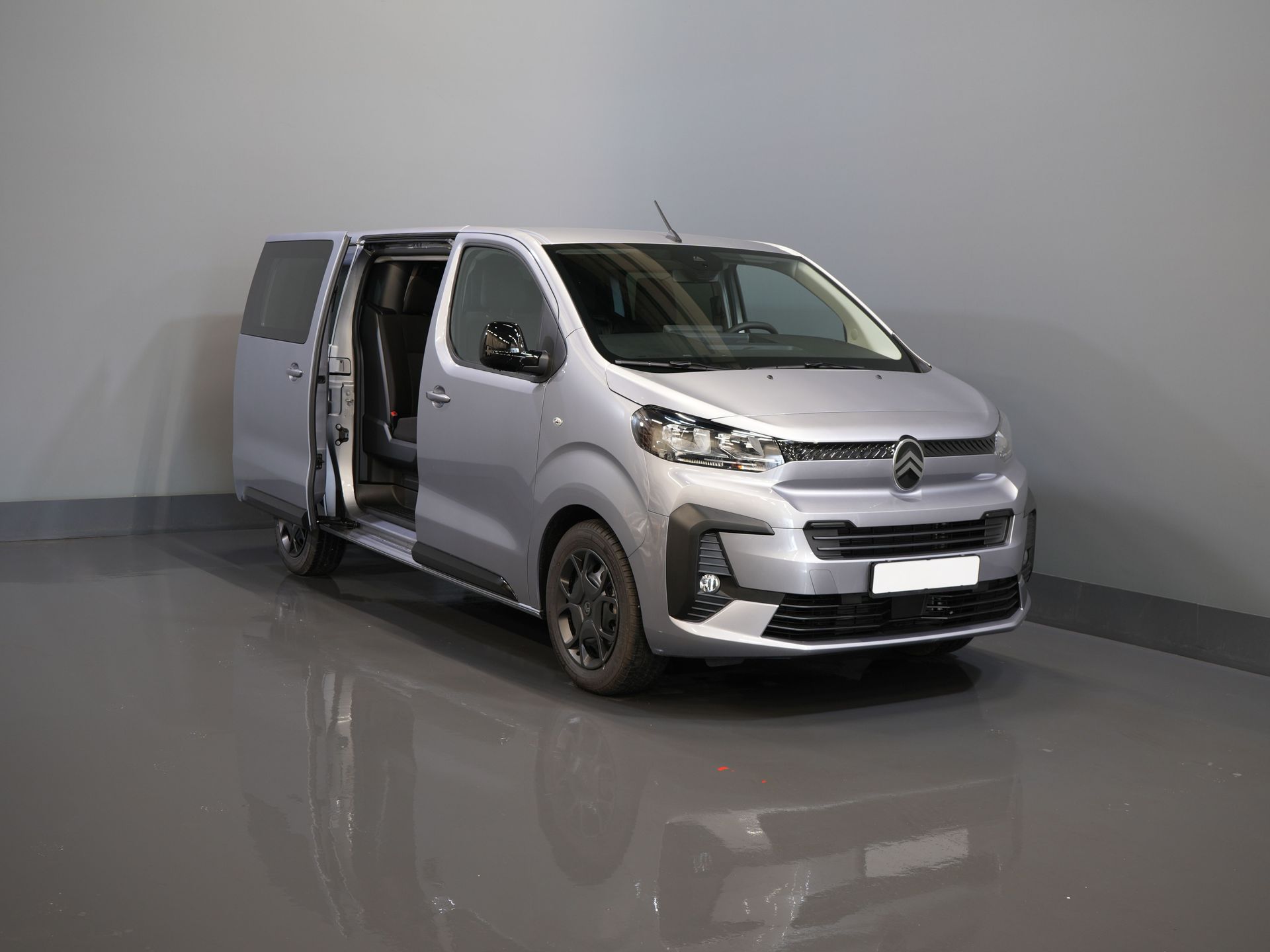 Citroën Jumpy Van 2.0 HDI 180 hp Aut. L3 DC Double Cab BPM FREE! 6 Pers./ 2x Sliding door/ Carplay/ Navi/ Camera/ Cruise/ Airco