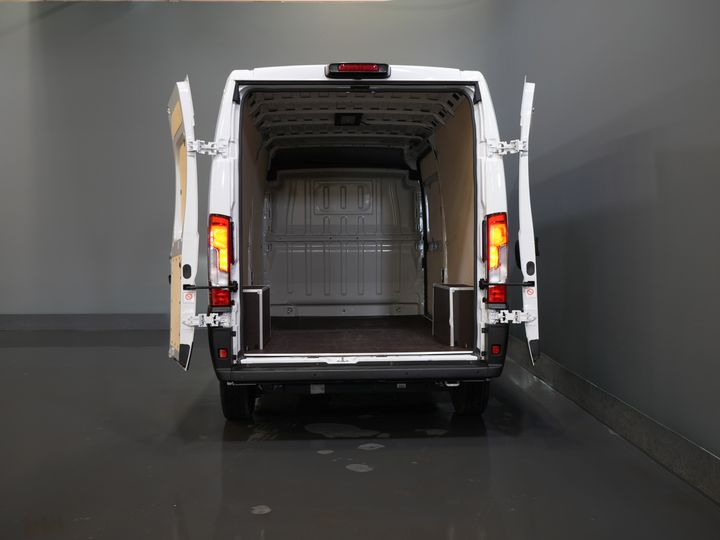 Vauxhall Movano Van 2.2 140 CV L3H2 LED/ Virtual Cockpit/ 3.0t Towingverm./ 270Gr.Doors/ Carplay/ Climate/ Navi/ Camera/ Cruise/ PDC