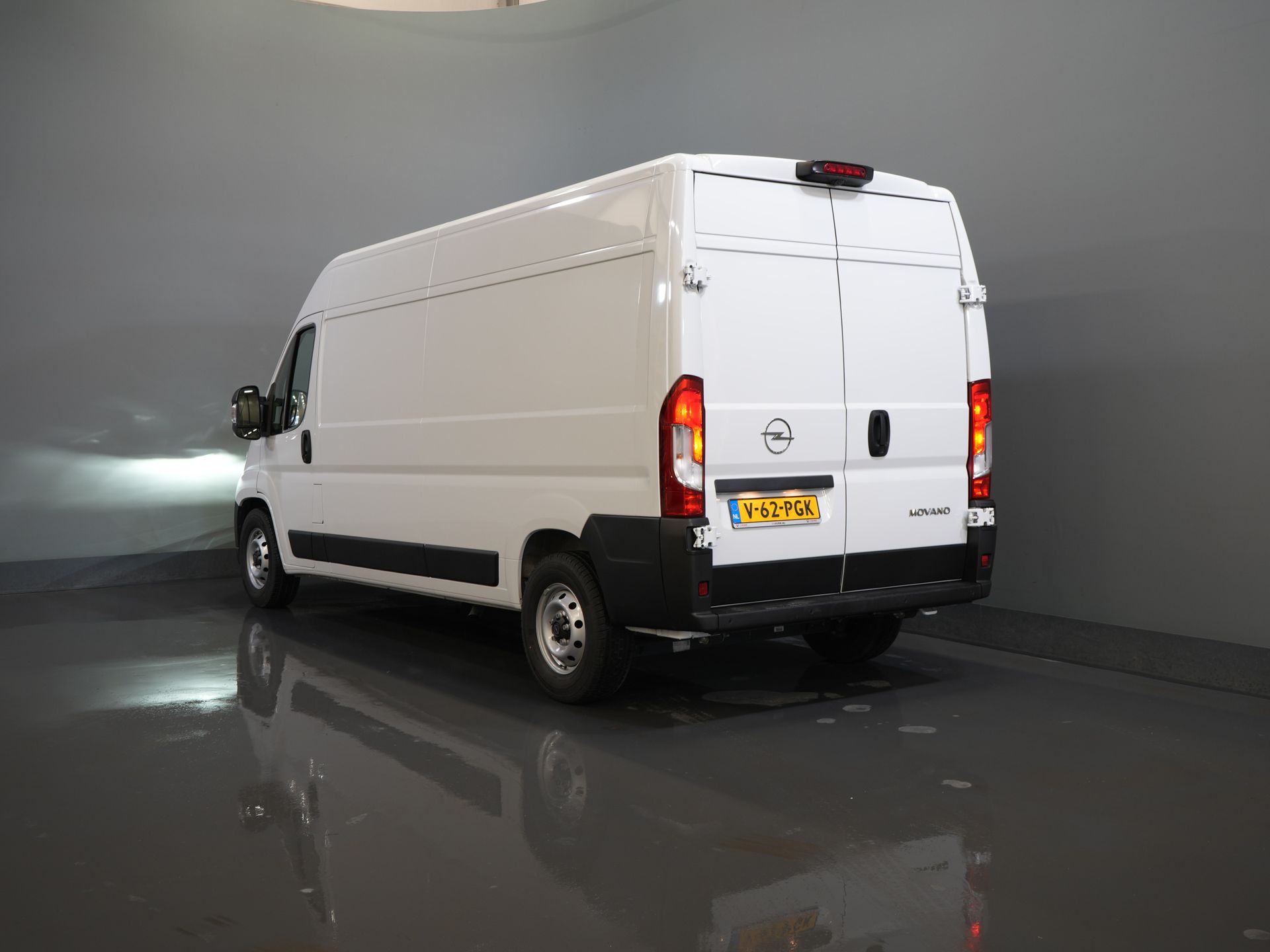 Vauxhall Movano Van 2.2 140 CV L3H2 LED/ Virtual Cockpit/ 3.0t Towingverm./ 270Gr.Doors/ Carplay/ Climate/ Navi/ Camera/ Cruise/ PDC