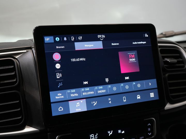 Vauxhall Movano Van 2.2 140 CV L3H2 LED/ Virtual Cockpit/ 3.0t Towingverm./ 270Gr.Doors/ Carplay/ Climate/ Navi/ Camera/ Cruise/ PDC