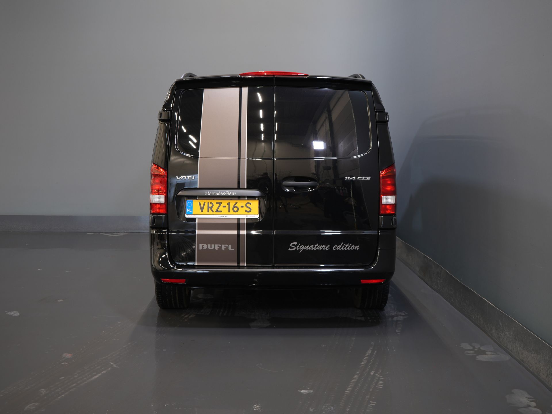 Mercedes-Benz Vito Van 114 CDI авт. DC Double Cab Buffl Leather / 2x зсувні двері / Carplay / Navi / Спойлер / Передня кромка / Бокові панелі / 18” LMV / Круїз / Кондиціонер