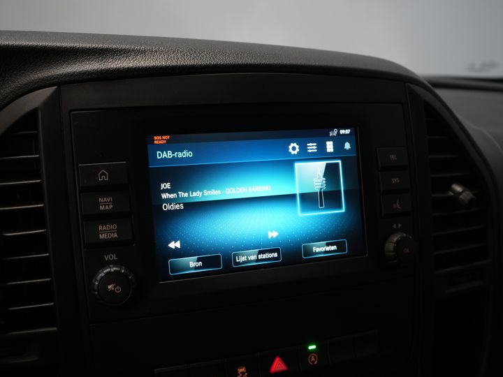 Mercedes-Benz Vito Van 114 CDI авт. DC Double Cab Buffl Leather / 2x зсувні двері / Carplay / Navi / Спойлер / Передня кромка / Бокові панелі / 18” LMV / Круїз / Кондиціонер