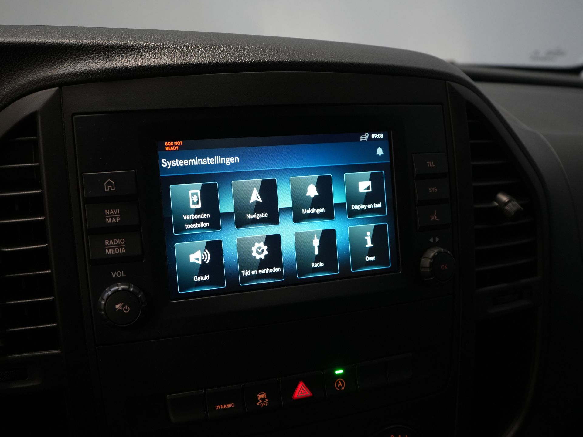 Mercedes-Benz Vito Van 114 CDI авт. DC Double Cab Buffl Leather / 2x зсувні двері / Carplay / Navi / Спойлер / Передня кромка / Бокові панелі / 18” LMV / Круїз / Кондиціонер