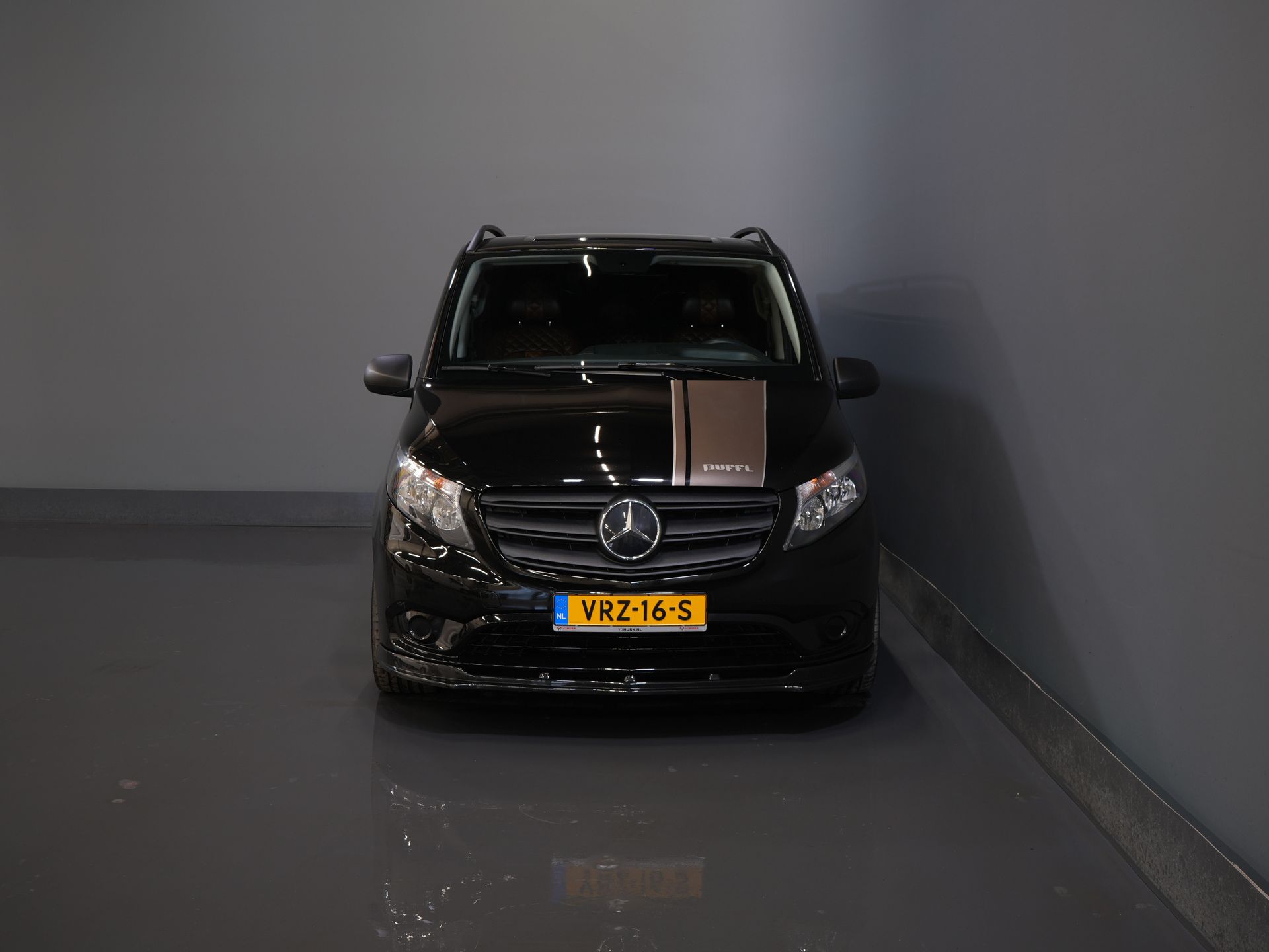 Mercedes-Benz Vito Van 114 CDI авт. DC Double Cab Buffl Leather / 2x зсувні двері / Carplay / Navi / Спойлер / Передня кромка / Бокові панелі / 18” LMV / Круїз / Кондиціонер