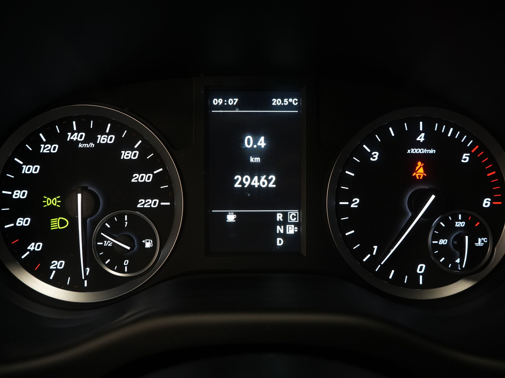 Mercedes-Benz Vito Van 114 CDI авт. DC Double Cab Buffl Leather / 2x зсувні двері / Carplay / Navi / Спойлер / Передня кромка / Бокові панелі / 18” LMV / Круїз / Кондиціонер