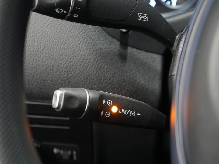 Mercedes-Benz Vito Van 114 CDI авт. DC Double Cab Buffl Leather / 2x зсувні двері / Carplay / Navi / Спойлер / Передня кромка / Бокові панелі / 18” LMV / Круїз / Кондиціонер
